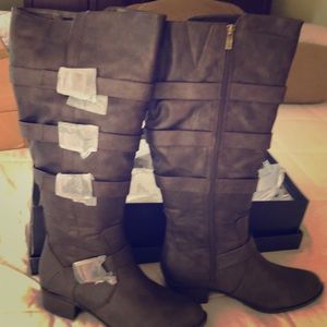 Intaglia Wide calf Brown boots